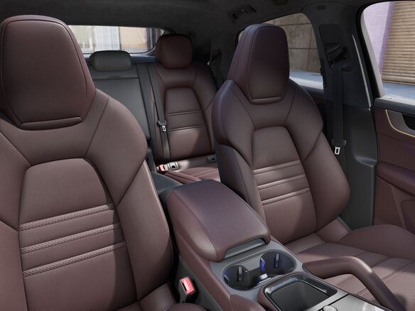 2026 Porsche Cayenne GTS Coupé III Рестайлинг, серый, 29500000 рублей - вид 5