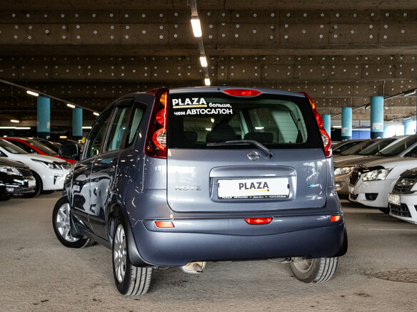 2011 Nissan Note I Рестайлинг, серый, 745000 рублей - вид 3