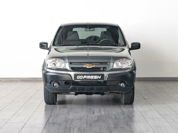 2019 Chevrolet Niva I Рестайлинг, серый, 749000 рублей - вид 2