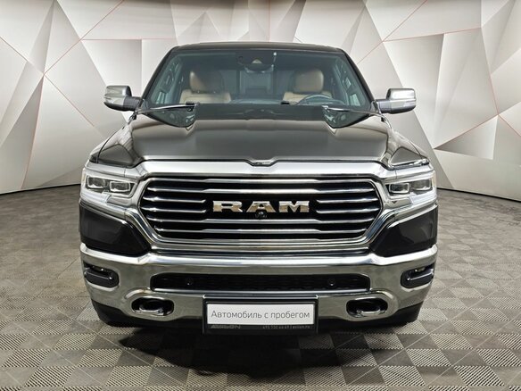2023 Ram 1500 Crew Cab V, чёрный, 8351000 рублей - вид 6