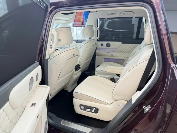2026 Wey V9X, красный, 9699000 рублей - вид 9
