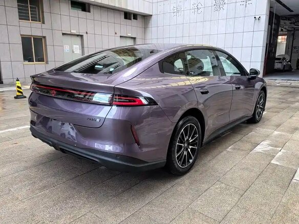 2026 Changan Qiyuan A06 51.48 kWh, фиолетовый, 2244000 рублей - вид 6