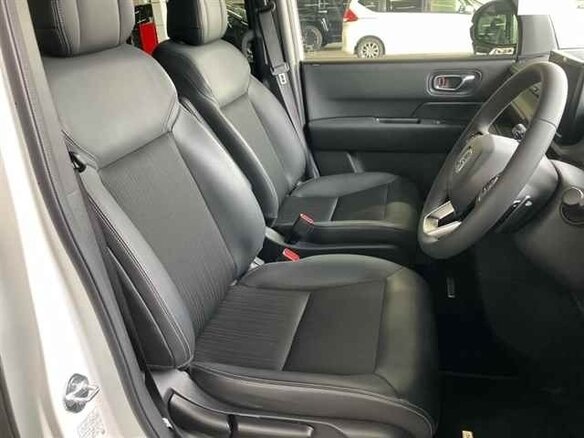 2023 Honda Stepwgn Spada VI, белый, 2118000 рублей - вид 7