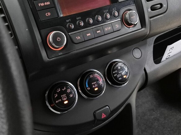 2013 Nissan Note I Рестайлинг, коричневый, 629000 рублей - вид 8