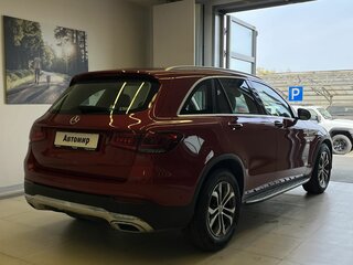 2019 Mercedes-Benz GLC 220 d I (X253) Рестайлинг, красный, 3700000 рублей, вид 4