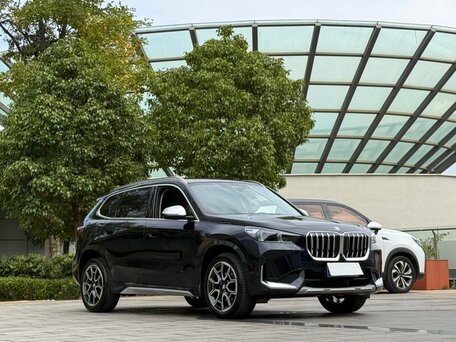 2023 BMW X1 Long 20Li sDrive III (U11/U12), чёрный, 2530000 рублей, вид 3