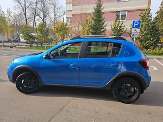 2022 Renault Sandero Stepway II Рестайлинг, синий, 1450000 рублей, вид 3