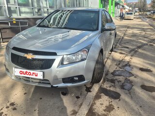 2012 Chevrolet Cruze I, серебристый, 600000 рублей, вид 1