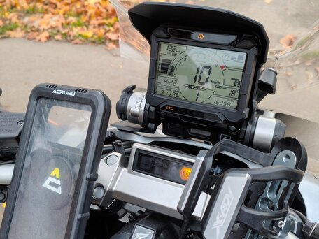 2018 Honda X-ADV, серебристый, 1100000 рублей, вид 1