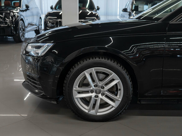 2019 Audi A4 V (B9), чёрный, 2540000 рублей - вид 6