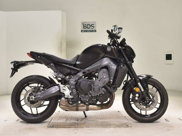2023 Yamaha MT-09 (FZ-09), чёрный, 1177000 рублей - вид 1