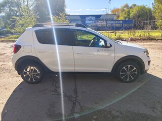 2018 Renault Sandero Stepway II, белый, 900000 рублей, вид 5