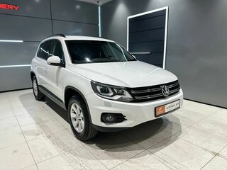 2013 Volkswagen Tiguan I Рестайлинг, белый, 1370000 рублей, вид 4