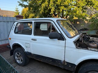 1999 Lada (ВАЗ) 2121 (4x4) I Рестайлинг, белый, 99999 рублей, вид 2