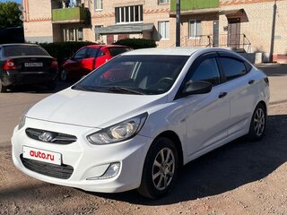 2013 Hyundai Solaris I, белый, 490000 рублей, вид 2