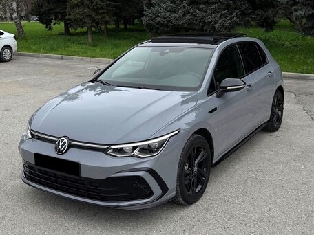 2023 Volkswagen Golf VIII, серый, 2130000 рублей, вид 2