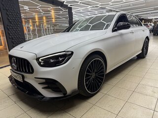 2021 Mercedes-Benz E-Класс 200 V (W213, S213, C238) Рестайлинг, белый, 4000000 рублей, вид 1