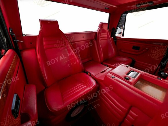 1990 Lamborghini LM002, чёрный, 49000000 рублей - вид 17