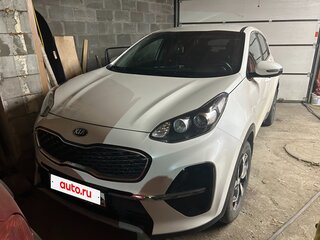 2021 Kia Sportage IV Рестайлинг, белый, 2475000 рублей, вид 2