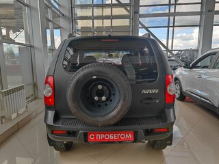 2011 Chevrolet Niva I Рестайлинг, чёрный, 316000 рублей, вид 5