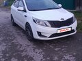 2013 Kia Rio 4-speed III, белый, 900000 рублей - вид 3