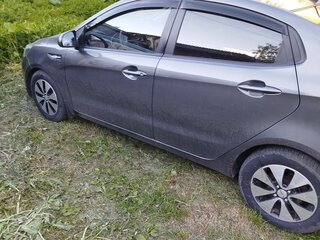 2013 Kia Rio 4-speed III, серый, 1000000 рублей, вид 5
