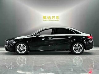2022 Mercedes-Benz A-Класс 180 Long IV (W177), чёрный, 1710005 рублей, вид 4