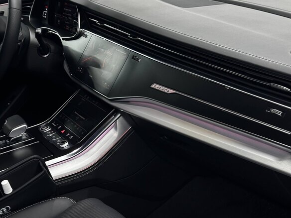 2022 Audi Q7 55 TFSI II (4M) Рестайлинг, белый, 11000000 рублей - вид 11