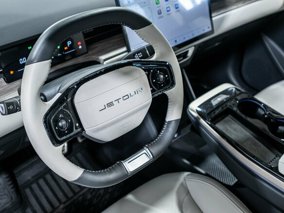 2026 Jetour Dashing I, серый, 3029900 рублей - вид 14