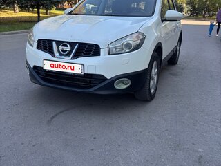 2013 Nissan Qashqai I Рестайлинг, серебристый, 915000 рублей, вид 5