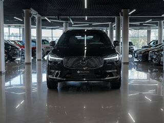 2025 Volvo XC60 II Рестайлинг 2, чёрный, 7450000 рублей, вид 3