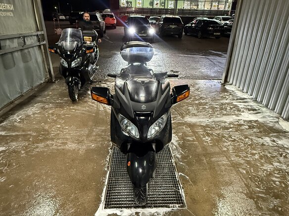 2009 Suzuki Burgman (SkyWave) 650, чёрный, 320000 рублей - вид 3