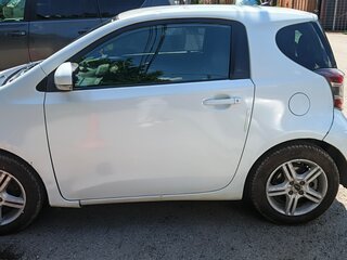 2009 Toyota iQ, белый, 825000 рублей, вид 4