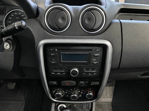 2013 Renault Duster I, бежевый, 749000 рублей - вид 9