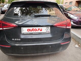 2019 Mercedes-Benz A-Класс 200 IV (W177), чёрный, 1900000 рублей, вид 2