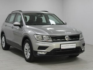 2017 Volkswagen Tiguan II, серебристый, 1519900 рублей, вид 1