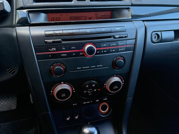 2006 Mazda 3 I (BK), красный, 500000 рублей - вид 15