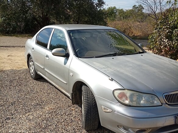 2001 Nissan Cefiro III (A33), серебристый, 250000 рублей