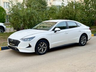 2021 Hyundai Sonata VIII (DN8), белый, 1540000 рублей, вид 2