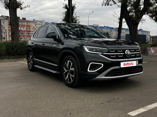 2023 Volkswagen Tayron I Рестайлинг, коричневый, 2960000 рублей, вид 1