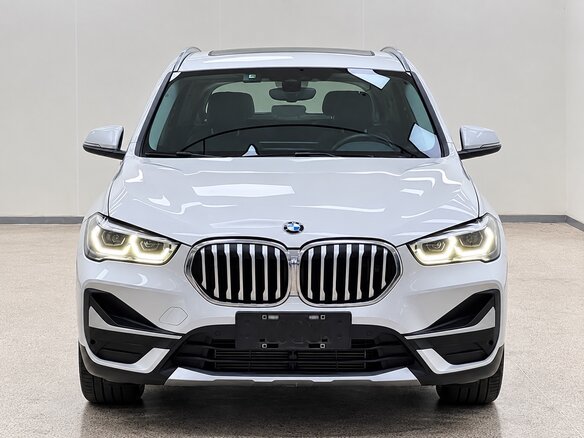 2022 BMW X1 Long 20Li sDrive II (F48) Рестайлинг, белый, 2190002 рублей - вид 1