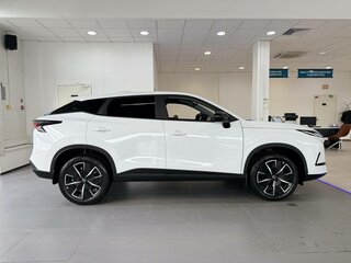2026 Omoda C5 II, белый, 2290000 рублей, вид 3