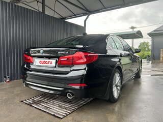 2017 BMW 5 серии 520d xDrive VII (G30/G31/G38), чёрный, 3000000 рублей, вид 5