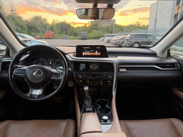 2018 Lexus RX 300 IV, белый, 3400000 рублей - вид 11