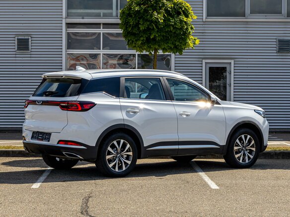 2023 Chery Tiggo 7 Pro I, белый, 1095000 рублей - вид 5