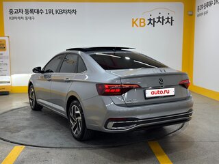 2023 Volkswagen Jetta VII Рестайлинг, серый, 1980000 рублей, вид 2