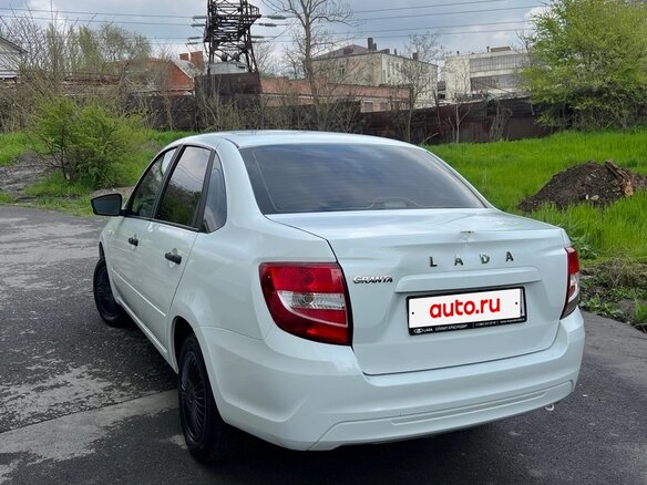 2024 Lada (ВАЗ) Granta I Рестайлинг, белый, 700000 рублей - вид 2