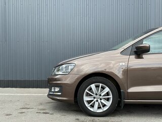 2017 Volkswagen Polo V Рестайлинг, коричневый, 1499000 рублей, вид 5