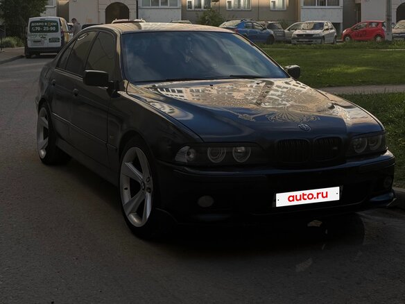 2000 BMW 5 серии 520i IV (E39) Рестайлинг, чёрный, 500000 рублей - вид 3