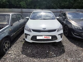 2018 Kia Rio IV, белый, 670000 рублей, вид 1